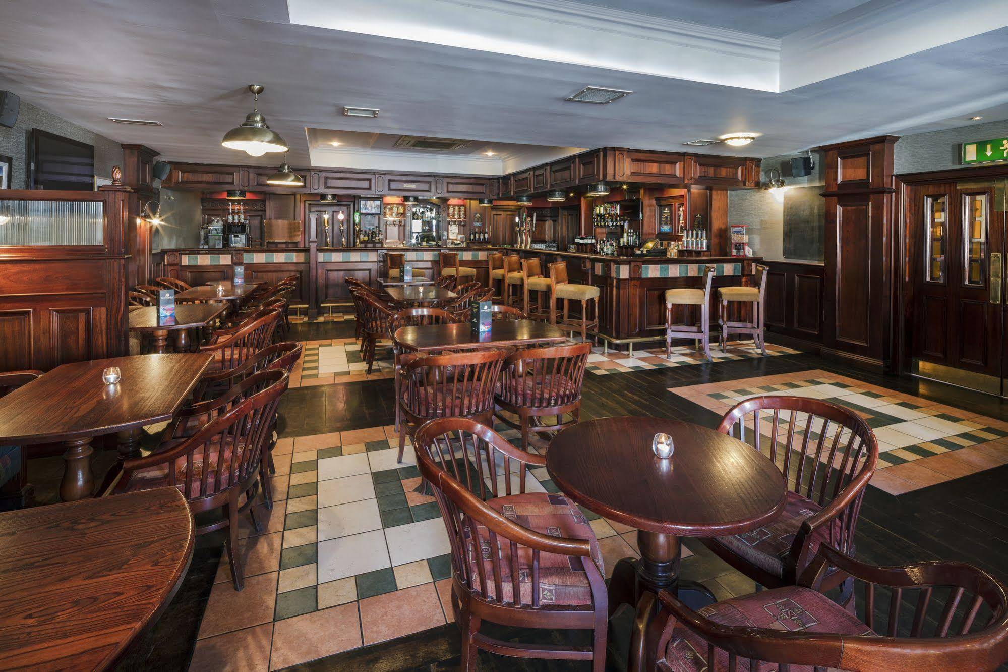 Downings Bay Hotel