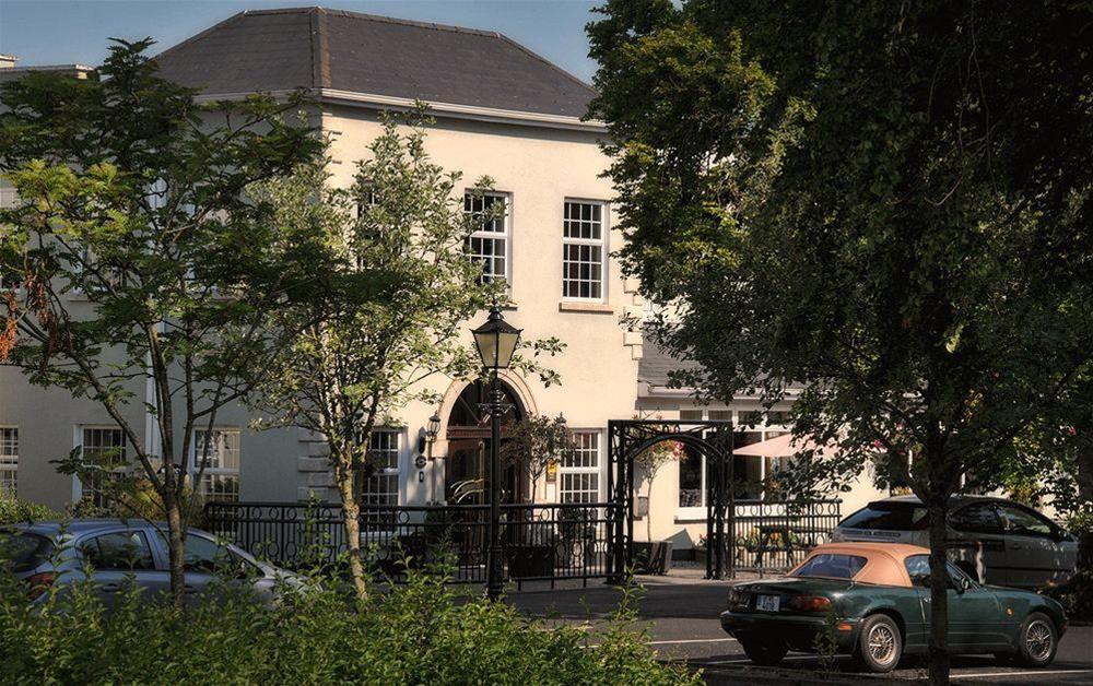 Woodford Dolmen Hotel