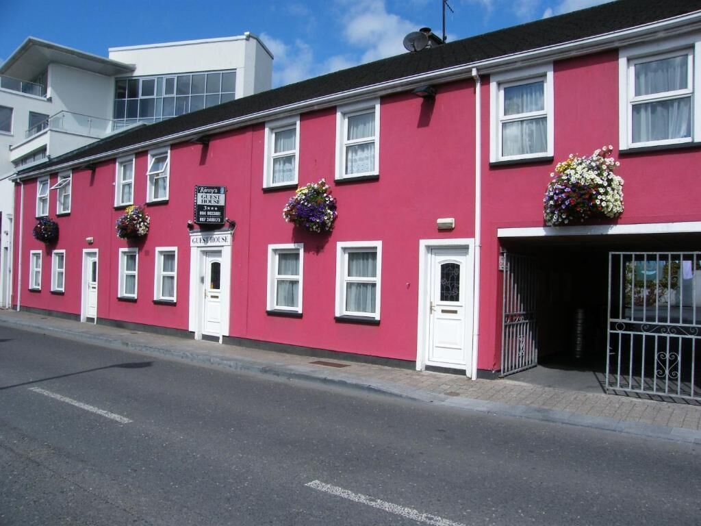 Kenny's Guest House