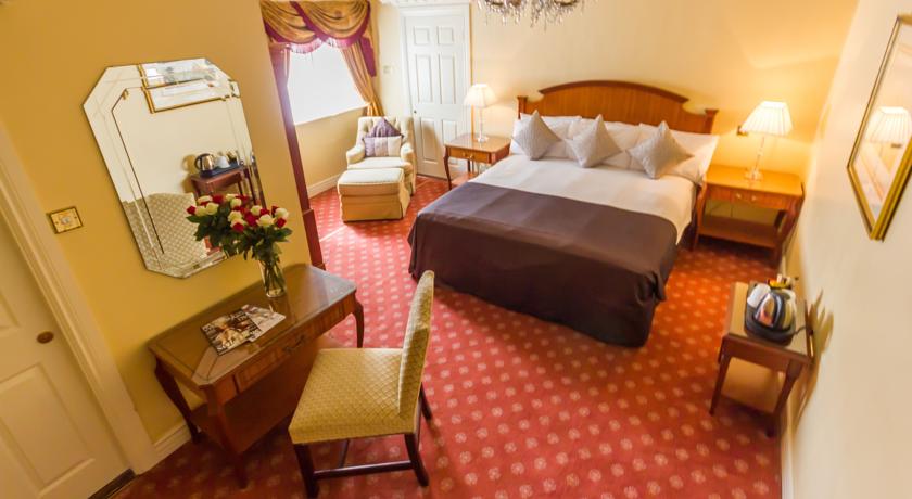 TF Royal Hotel & Theatre