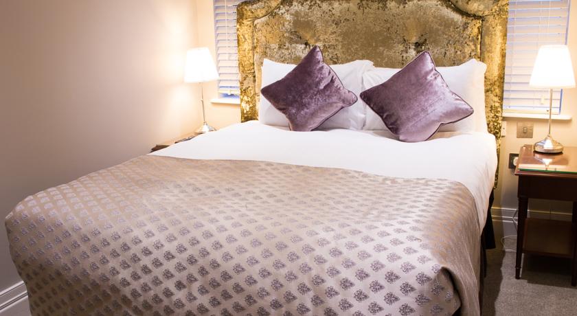 TF Royal Hotel & Theatre