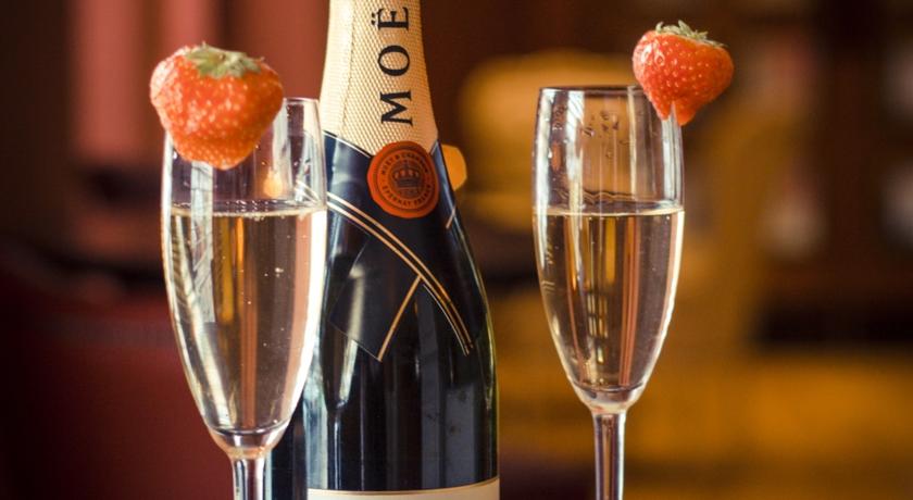 TF Royal Hotel & Theatre