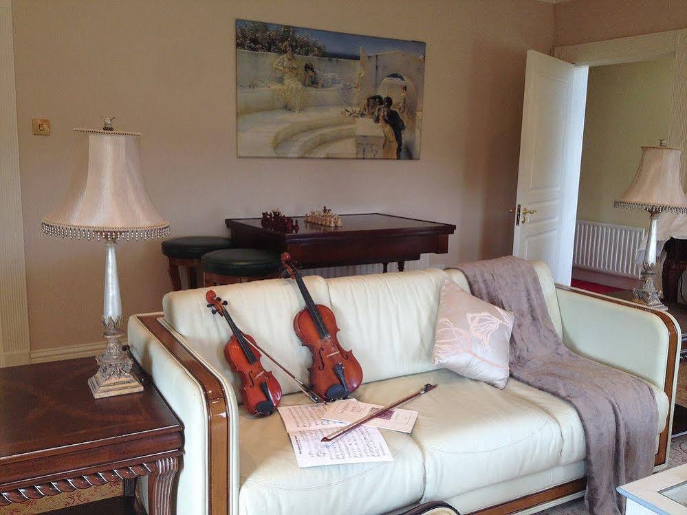 Westbrook Country House