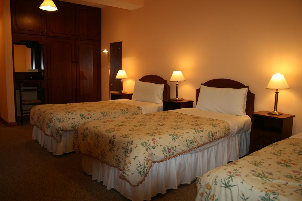 Valley Lodge