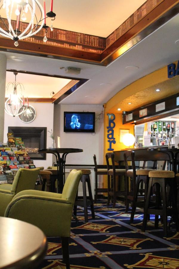Ashley Hotel