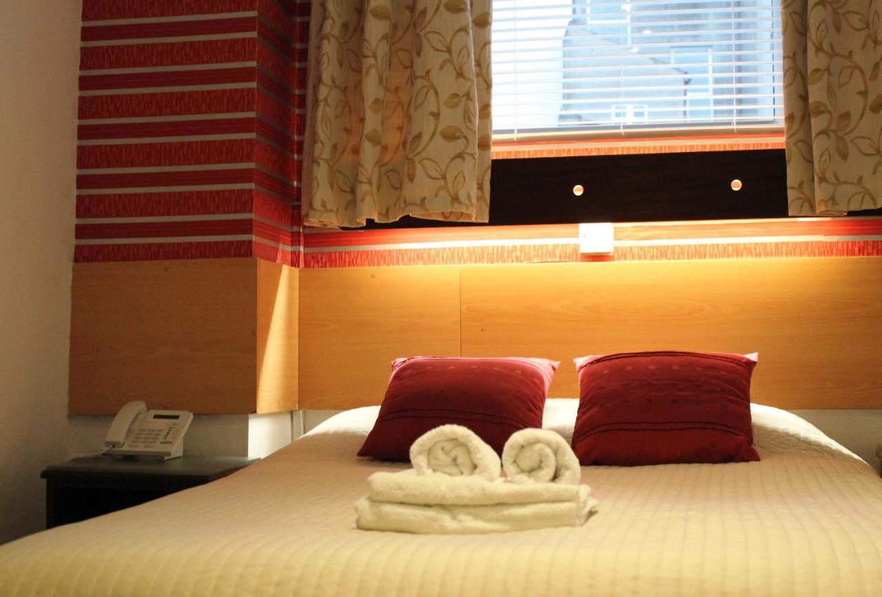 Ashley Hotel