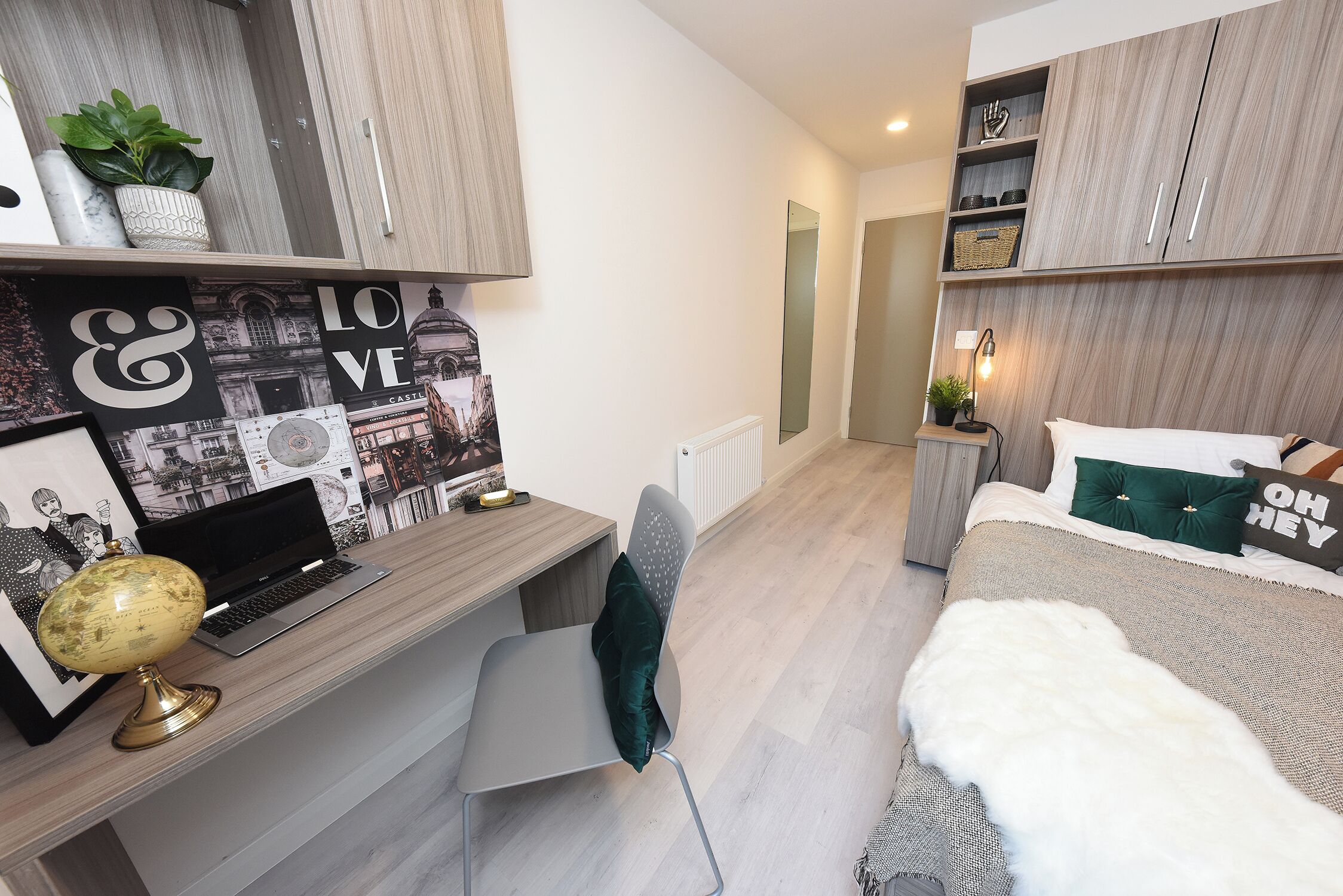 Yugo Explore Melbourn Point