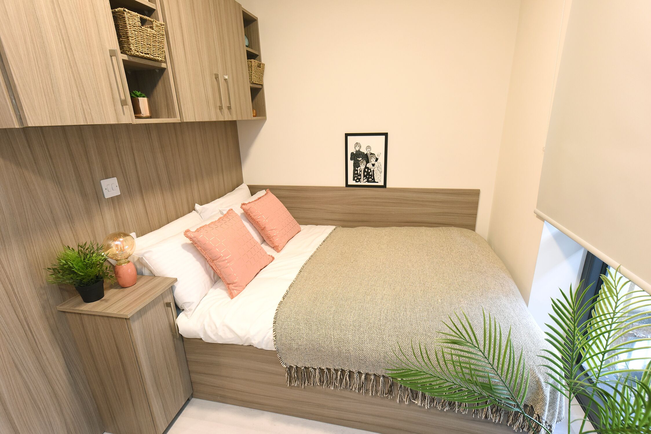 Yugo Explore Melbourn Point