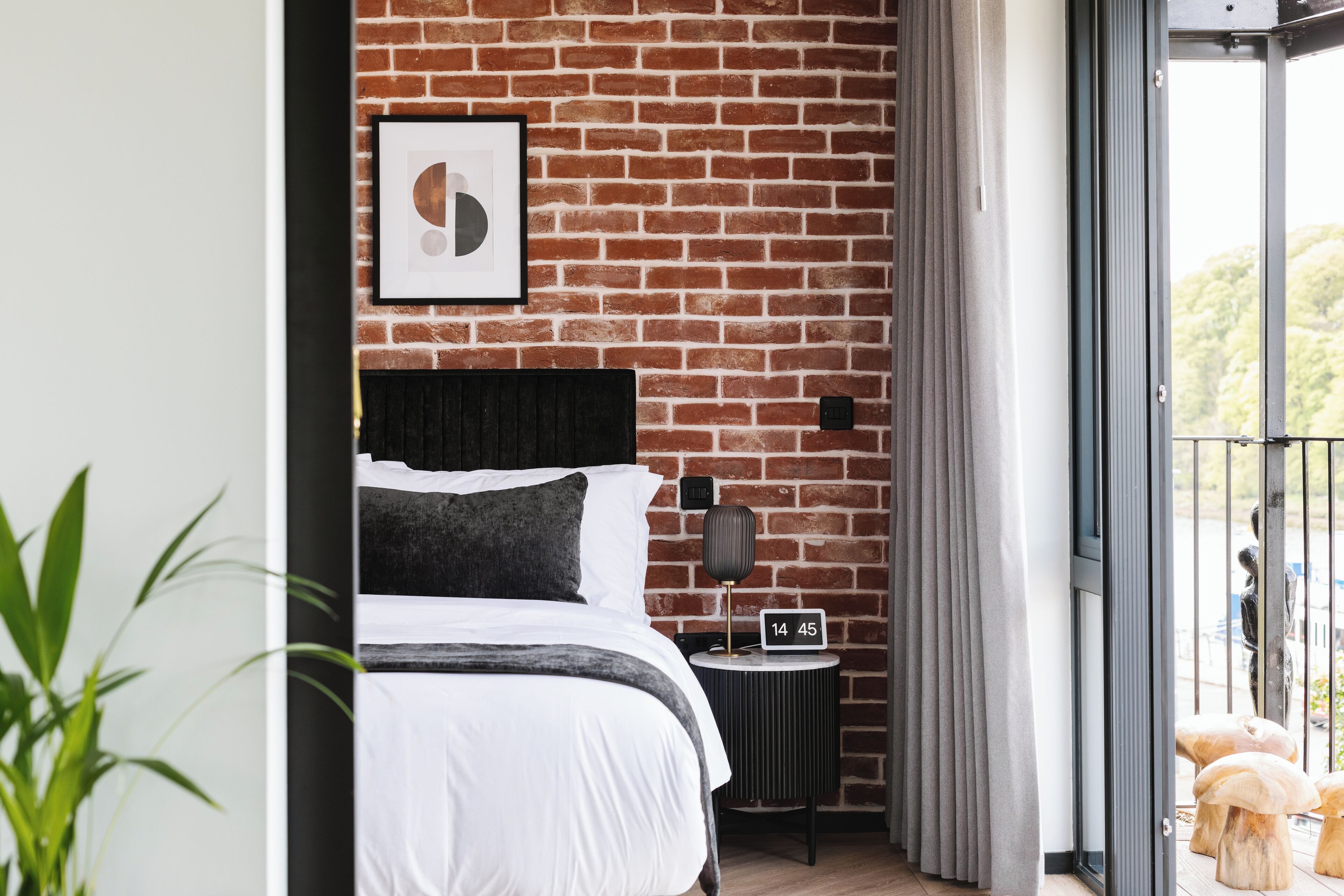 The Cliffe At The Quay