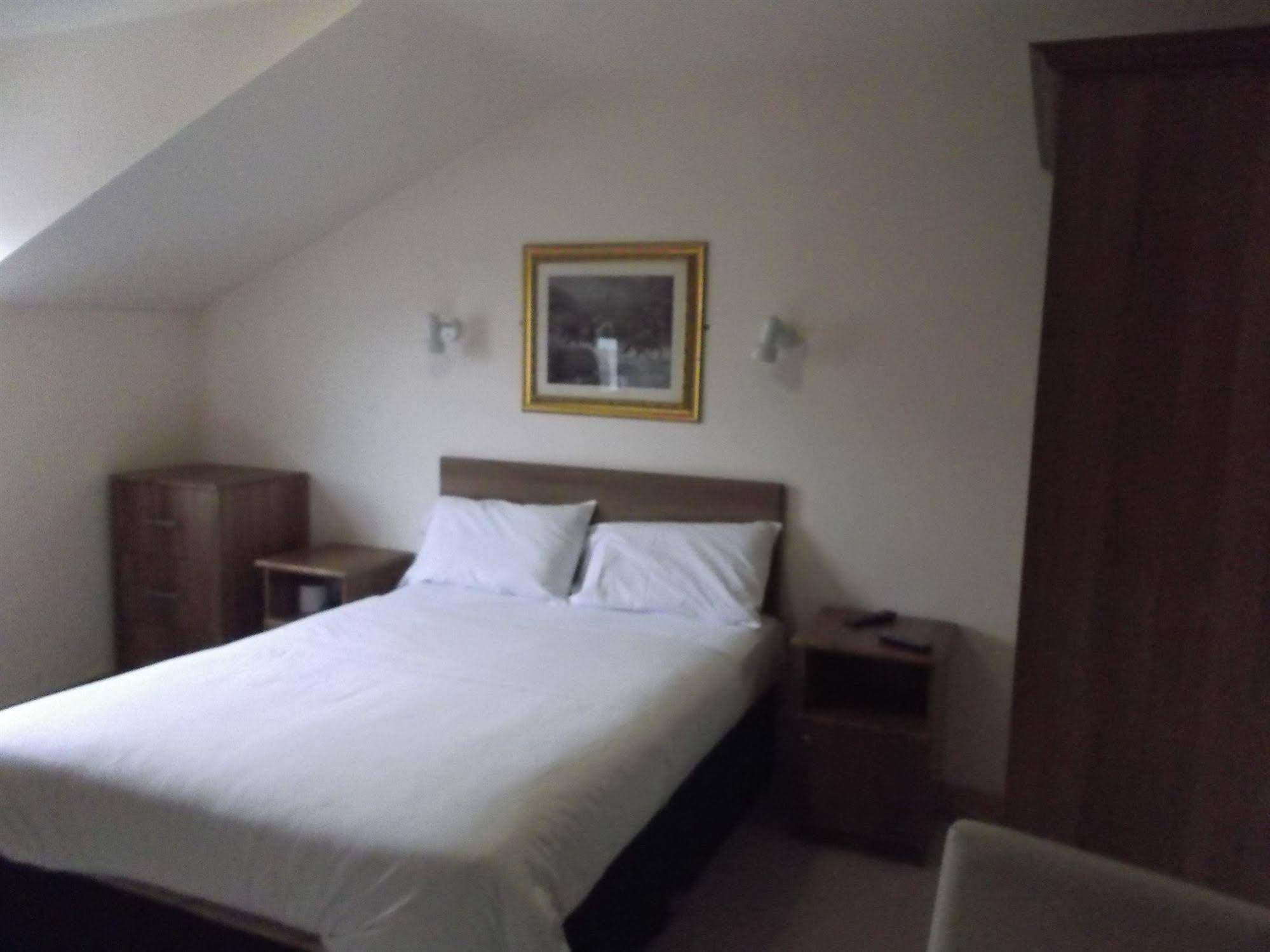Dalys Inn