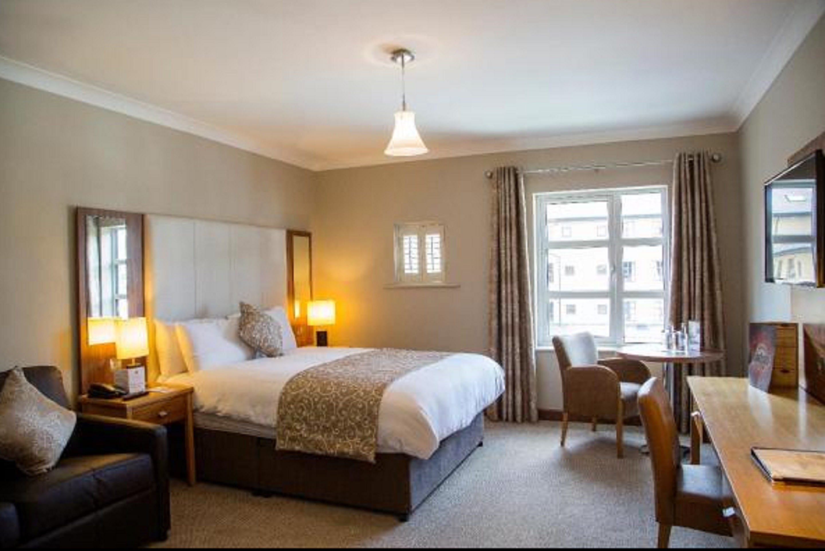 Riverside Park Hotel & Leisure Club