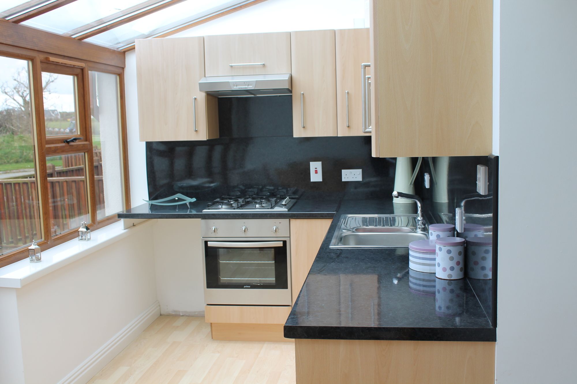 Hookless Holiday Homes