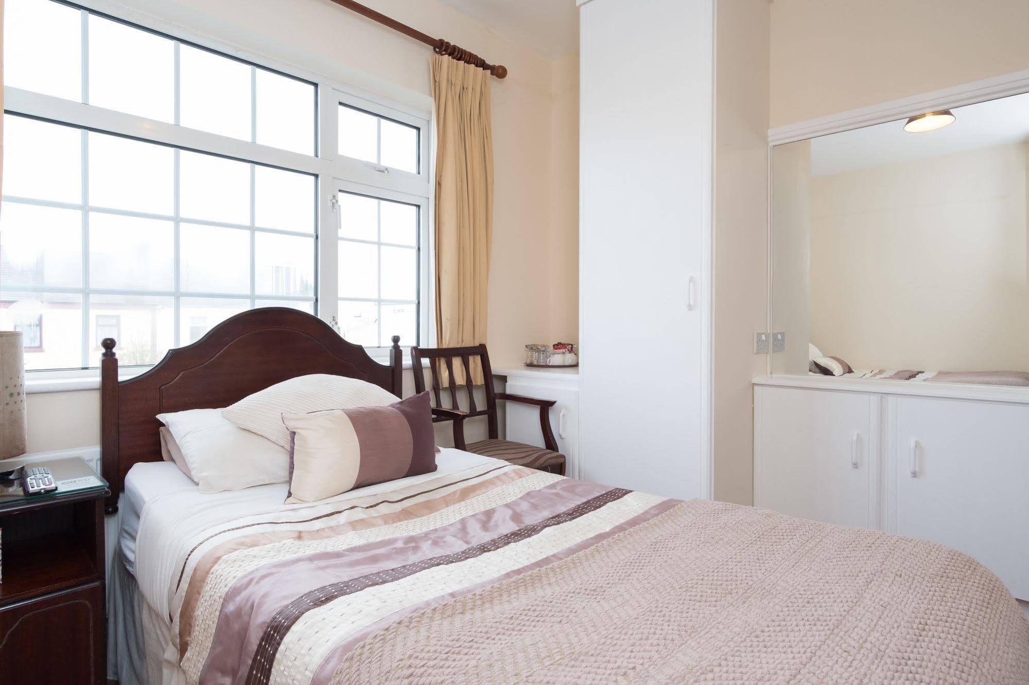 Four Seasons B&B