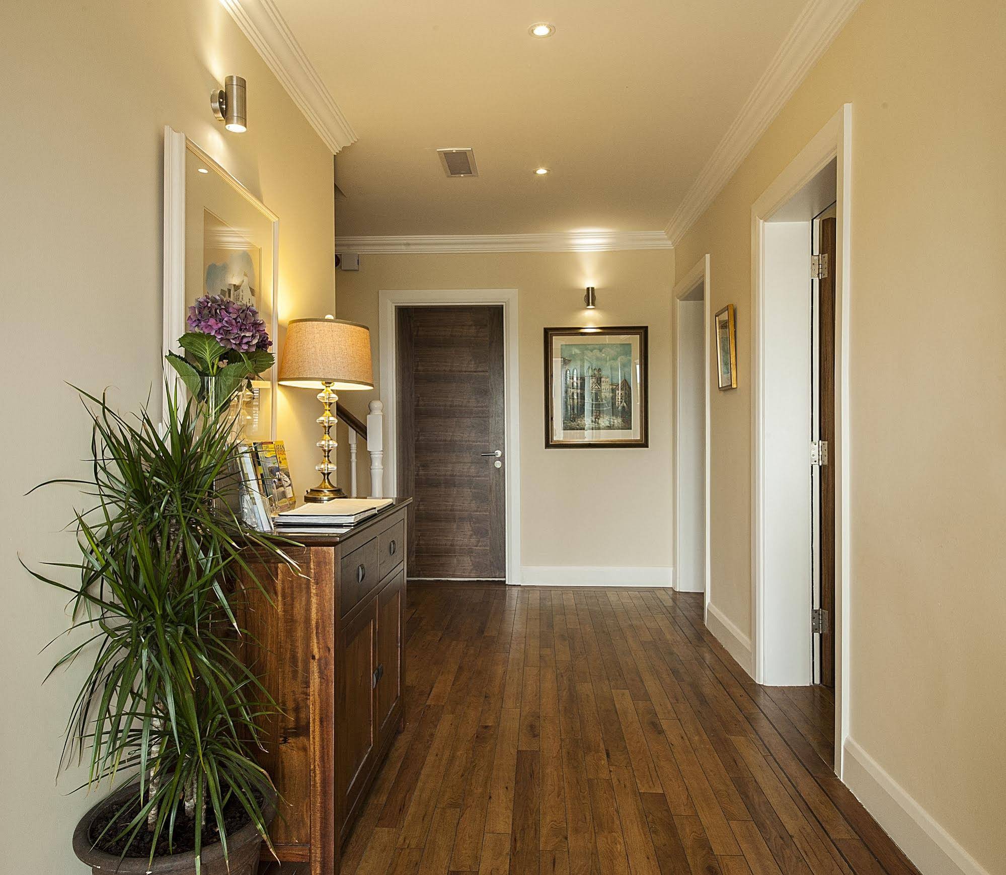 Sea Breeze Lodge B&B