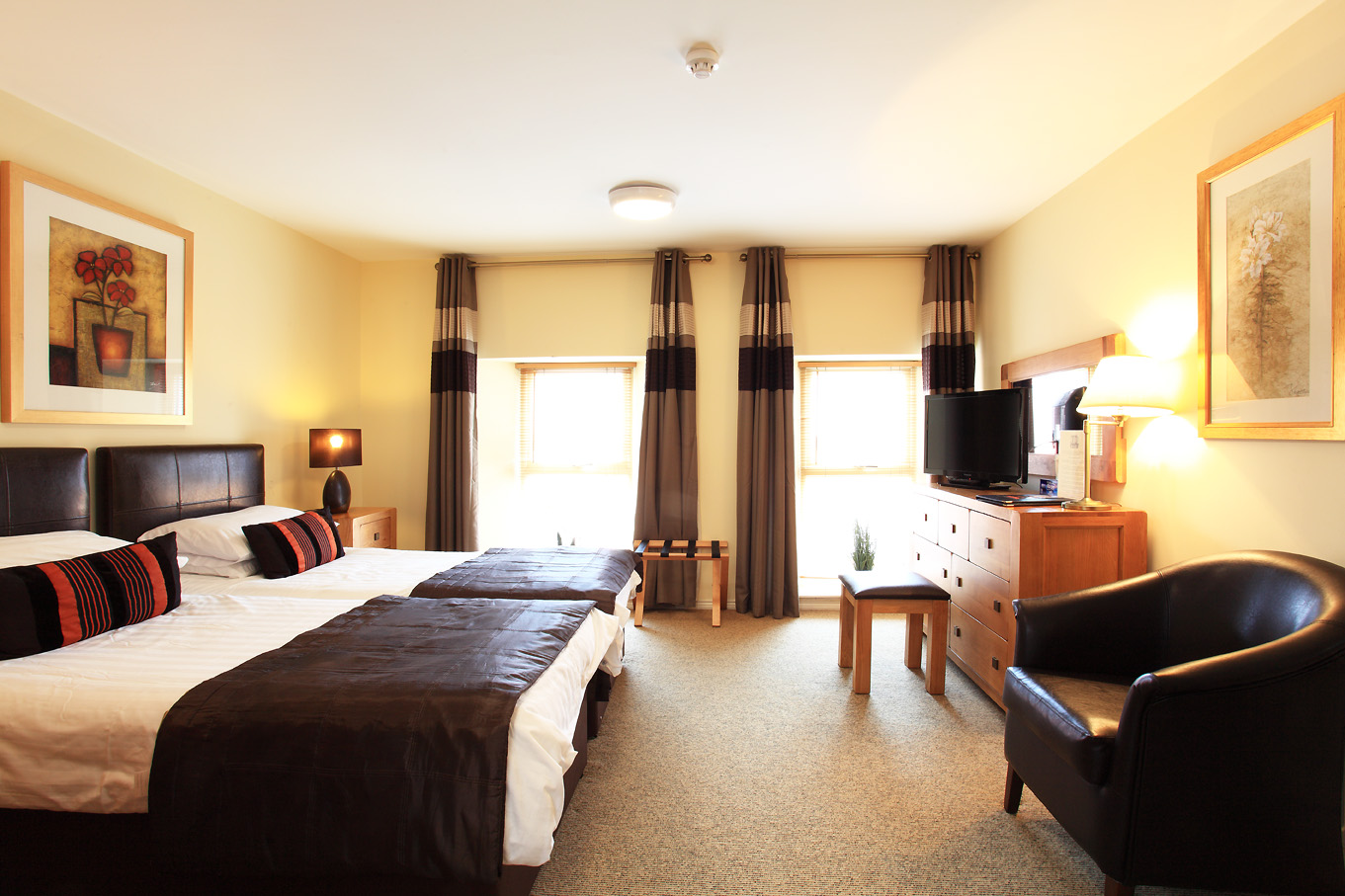 O'Donnabhain's Guesthouse B&B & Townhouses