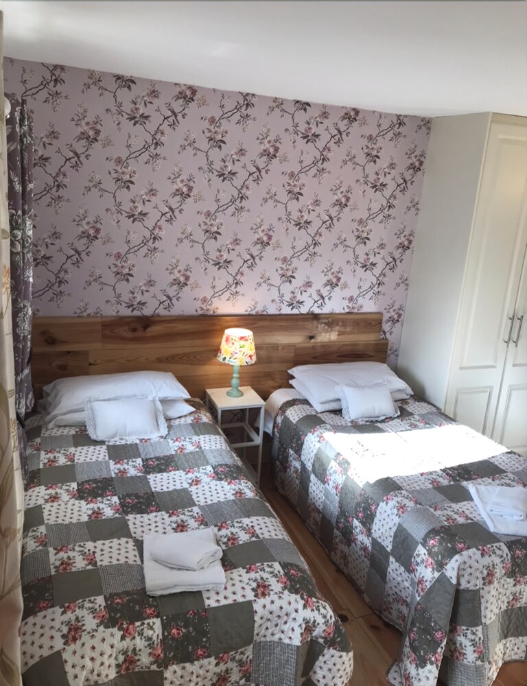 Kilcloon Cottages