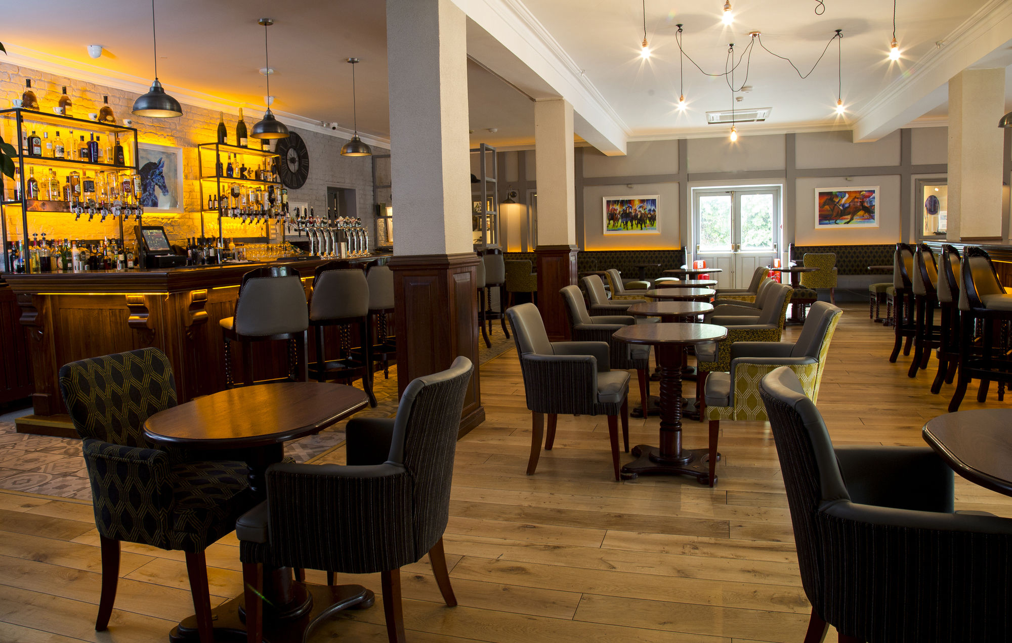 The Springhill Court Hotel