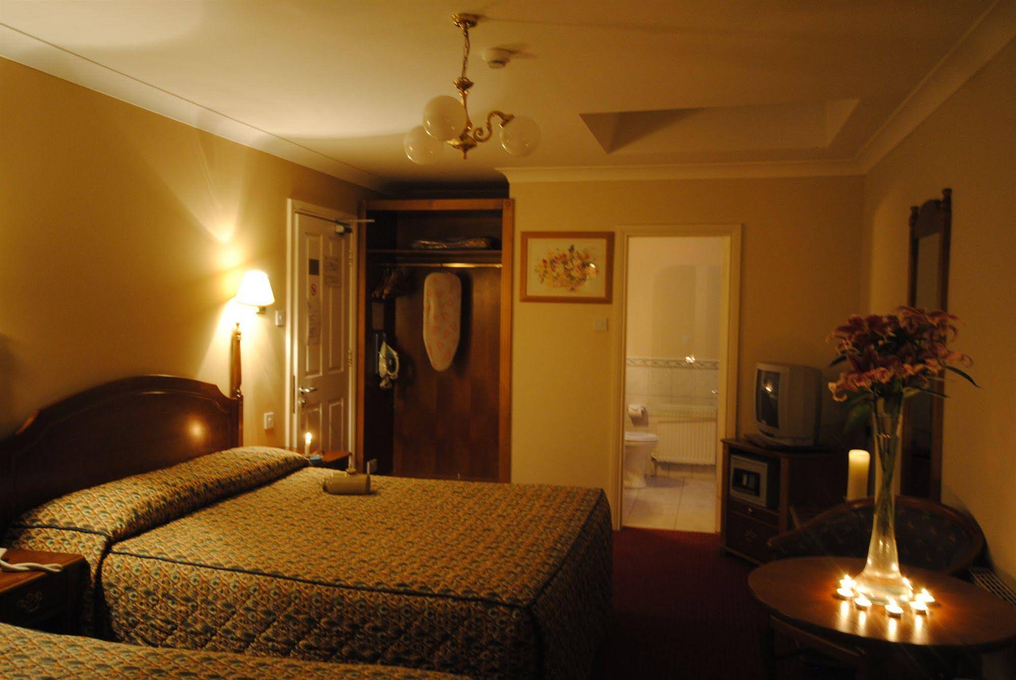 Abbey Lodge