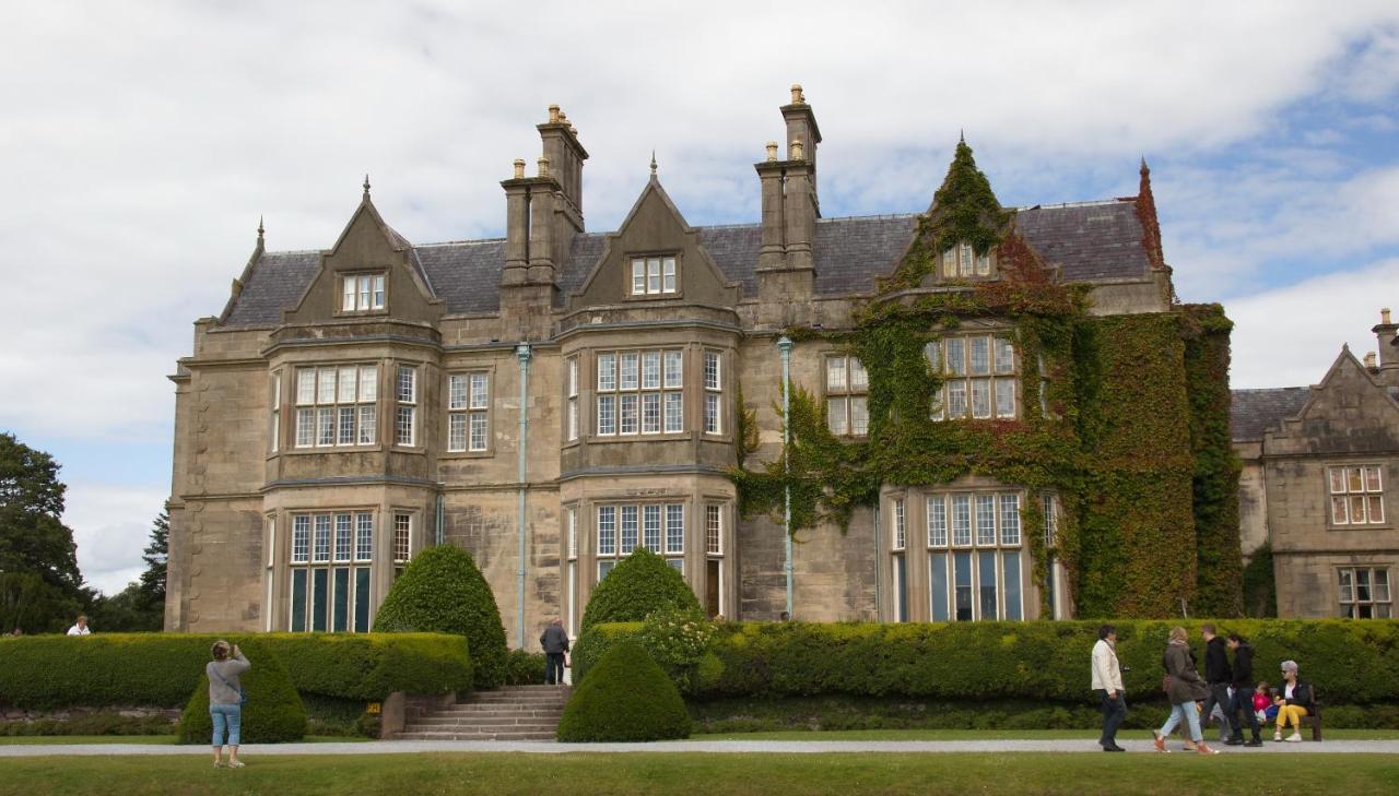 Eviston House Hotel