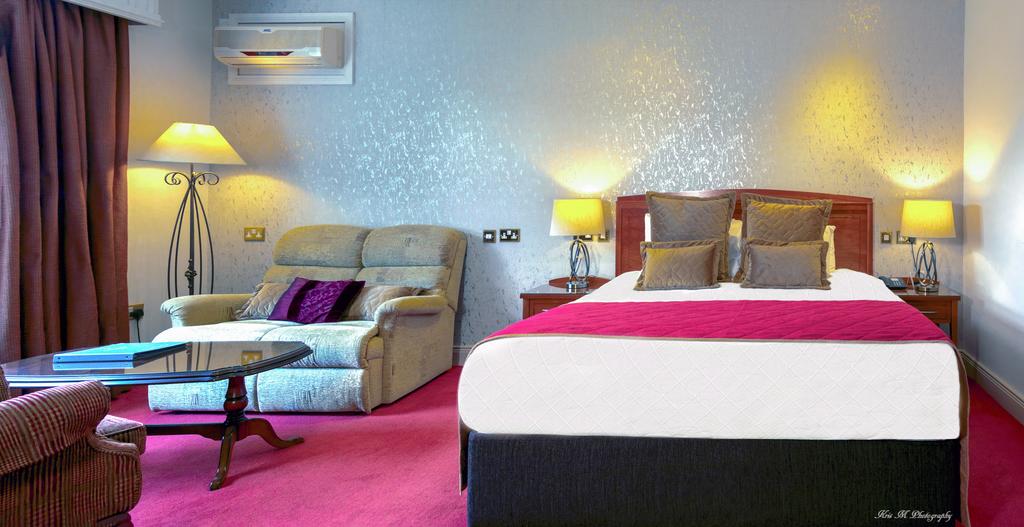 Brook Lodge Hotel
