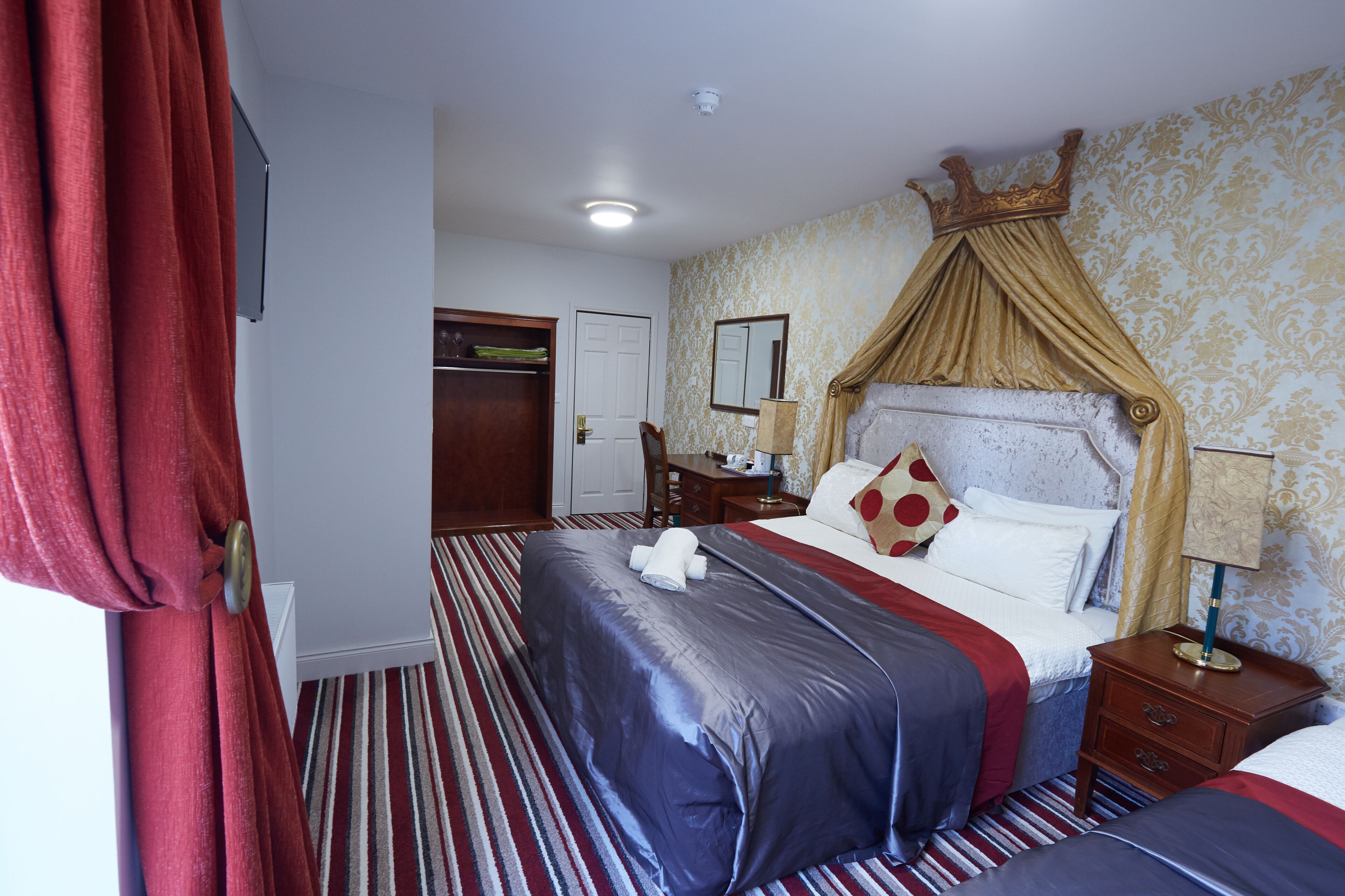Killarney Inn