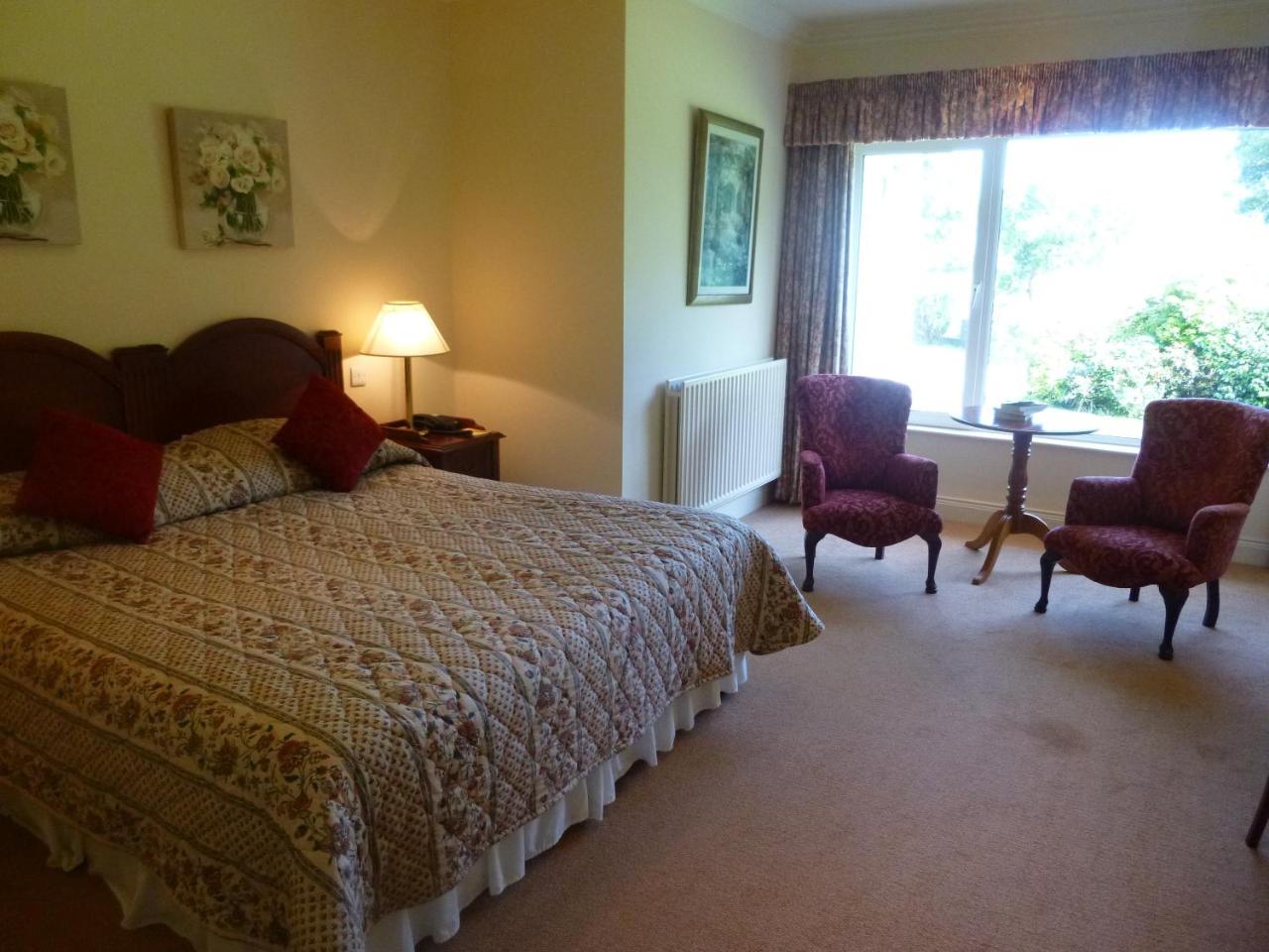 Loch Lein Country House