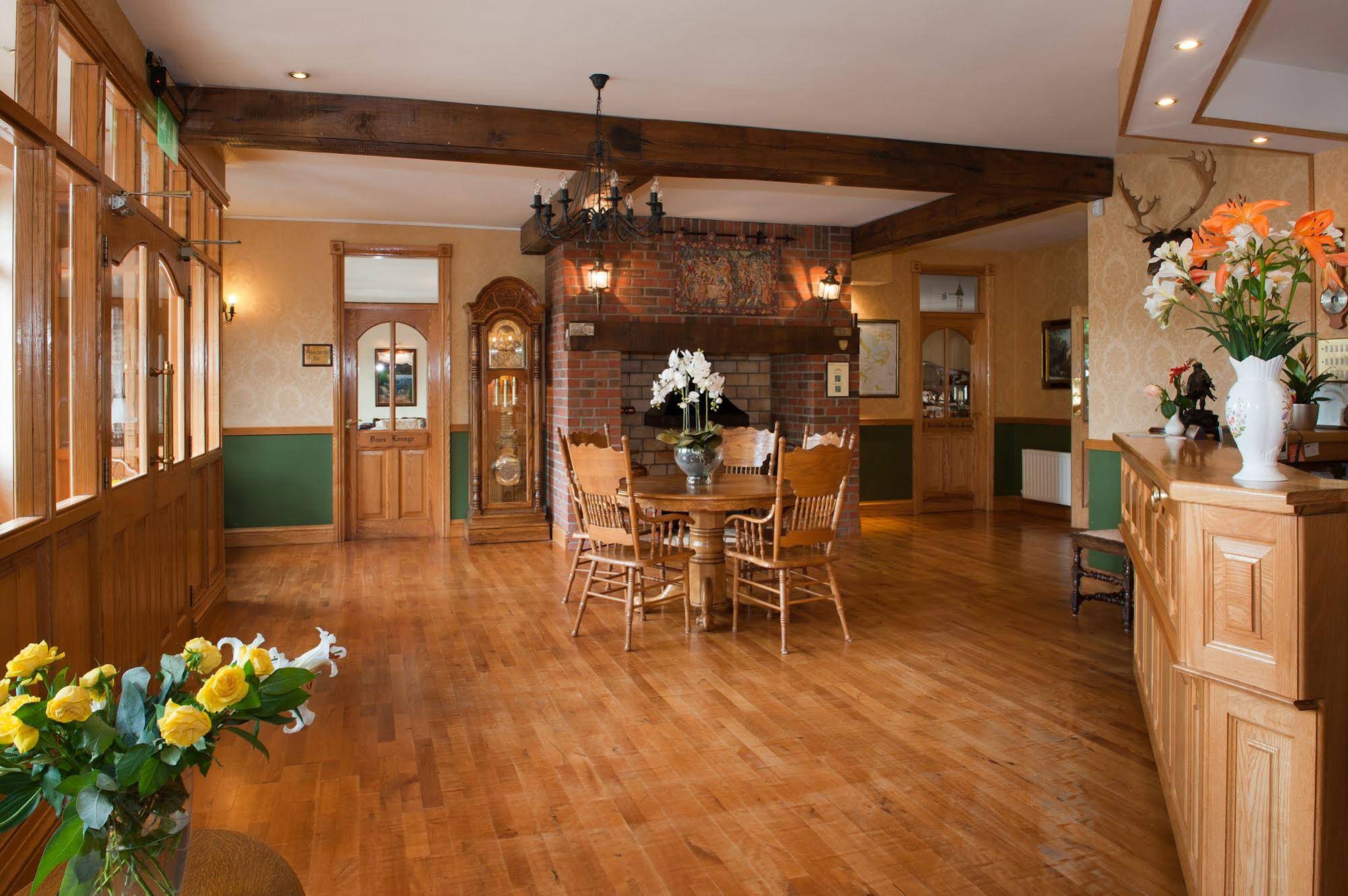 Old Weir Lodge
