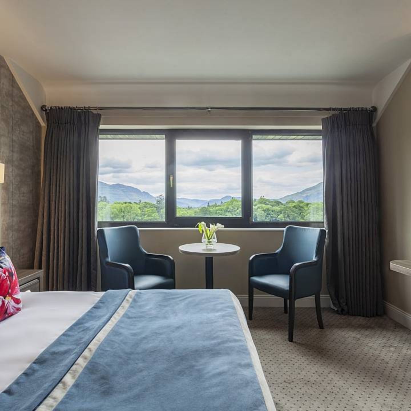 The Gleneagle Hotel & Apartments