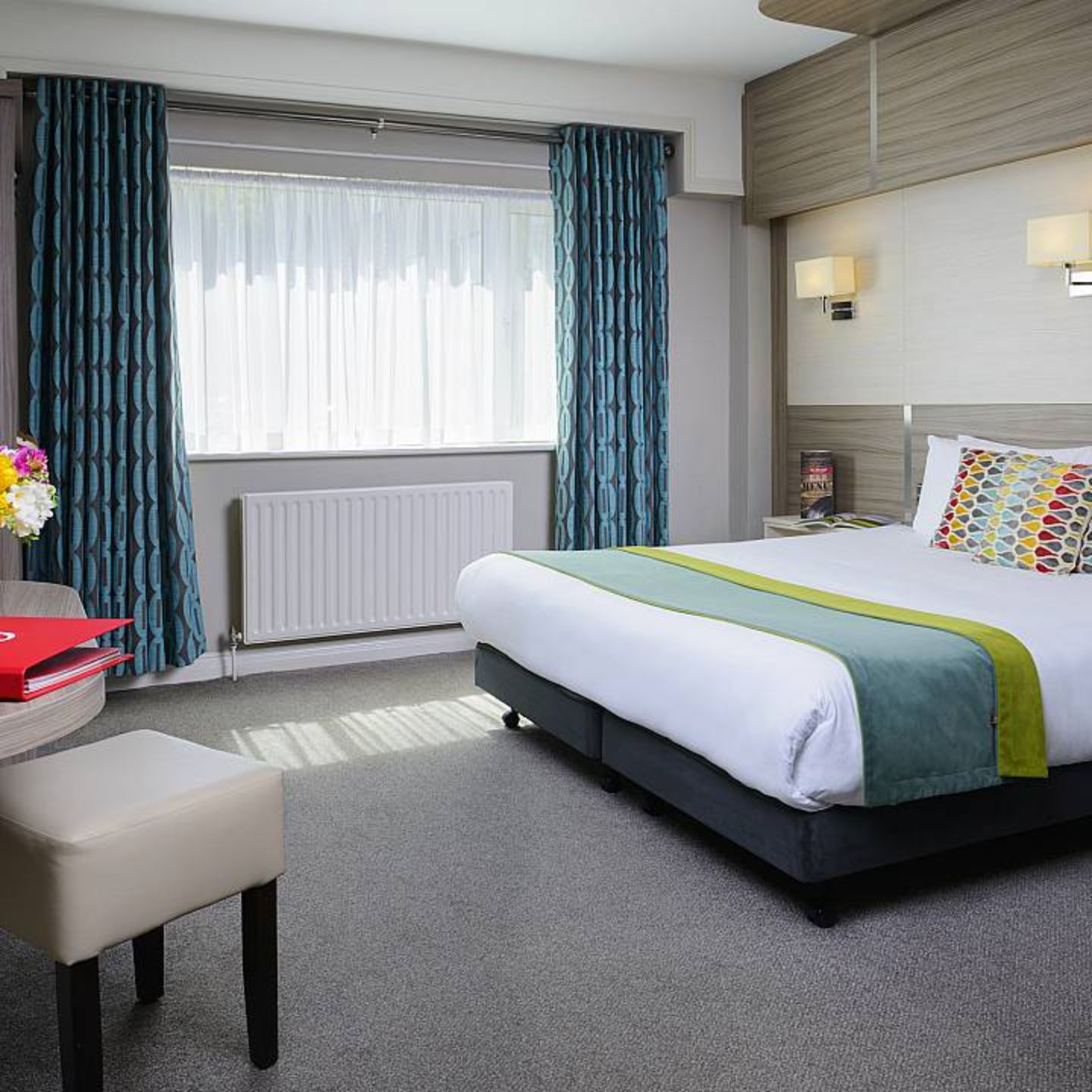 The Gleneagle Hotel & Apartments