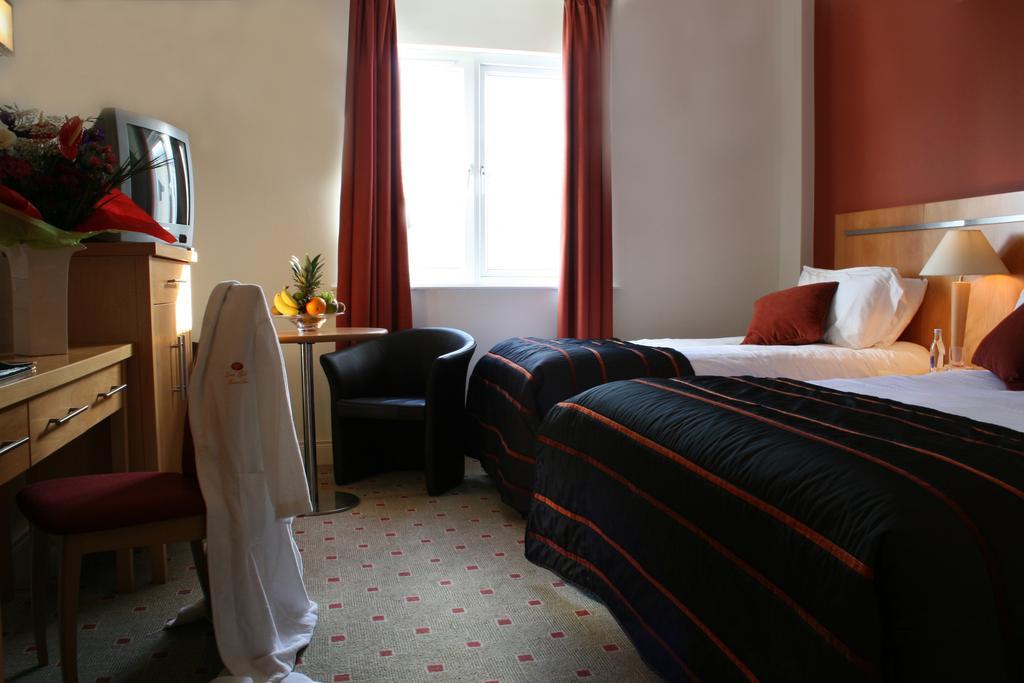 Lahinch Coast Hotel & Suites
