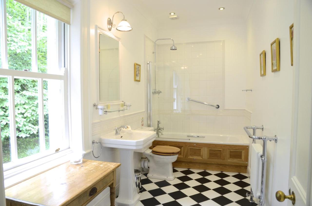 Delphi Lodge