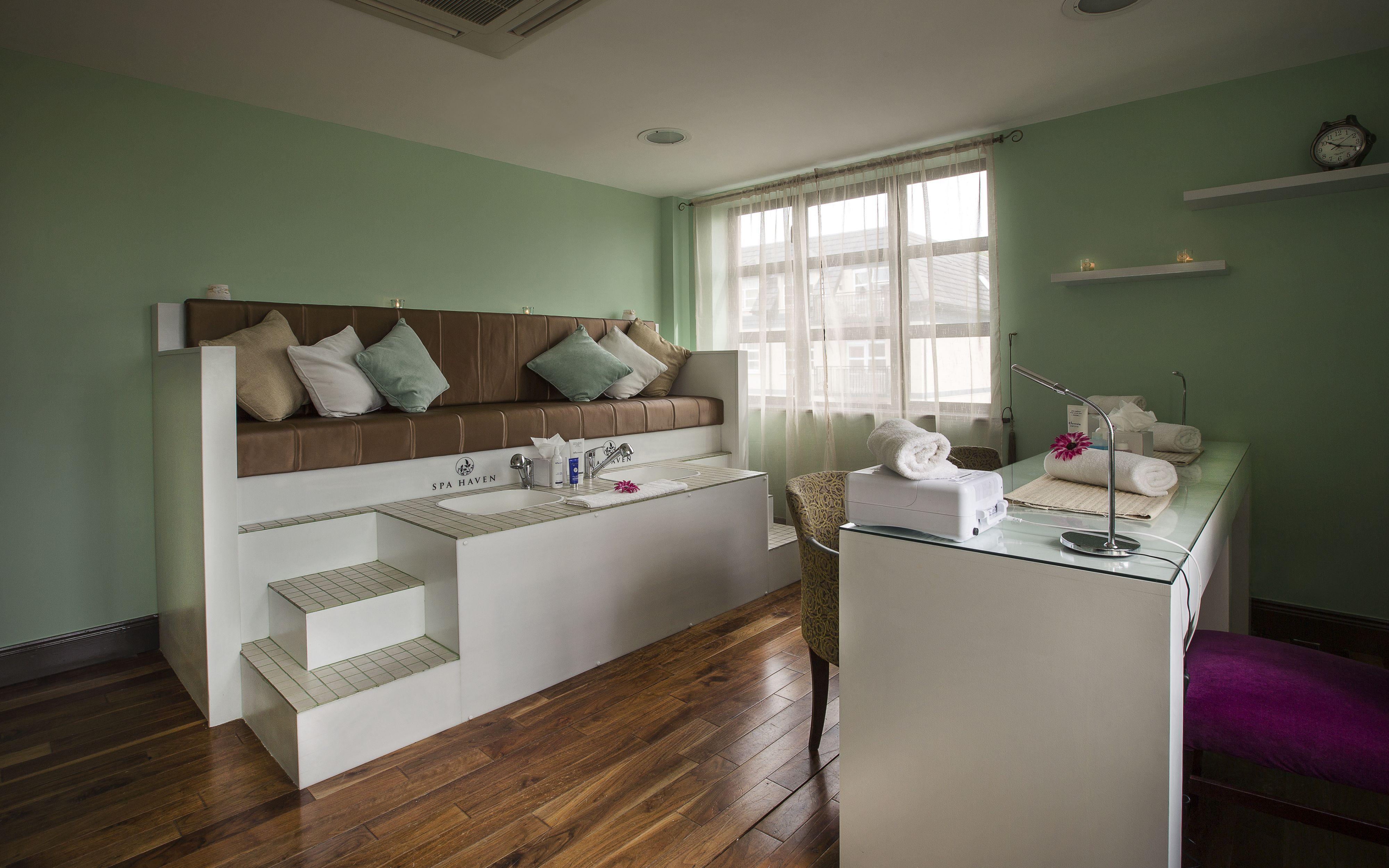 The Westgrove Hotel