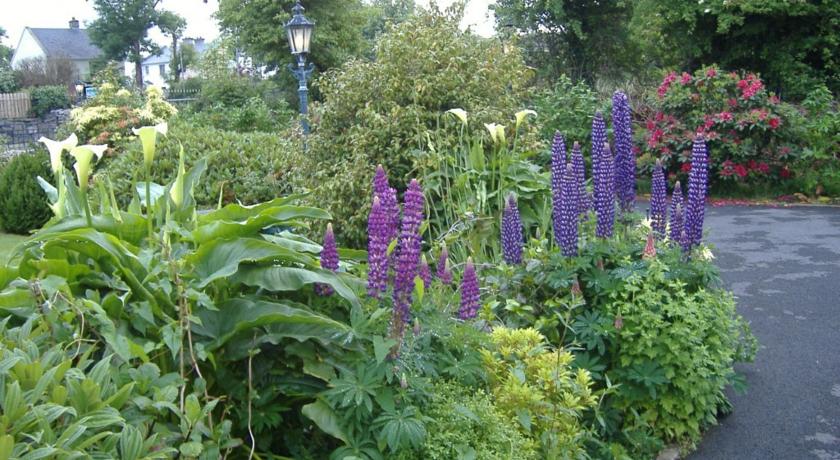 Riverwalk House B&B