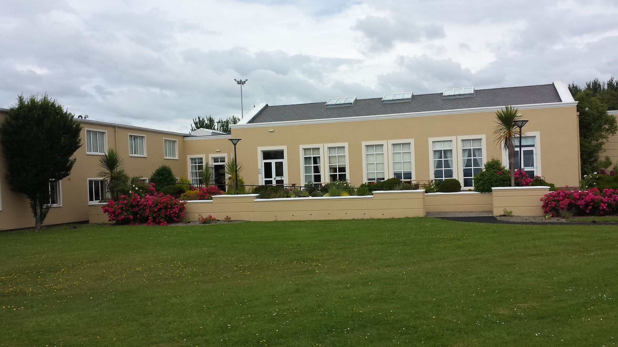 Park Inn by Radisson Shannon Airport
