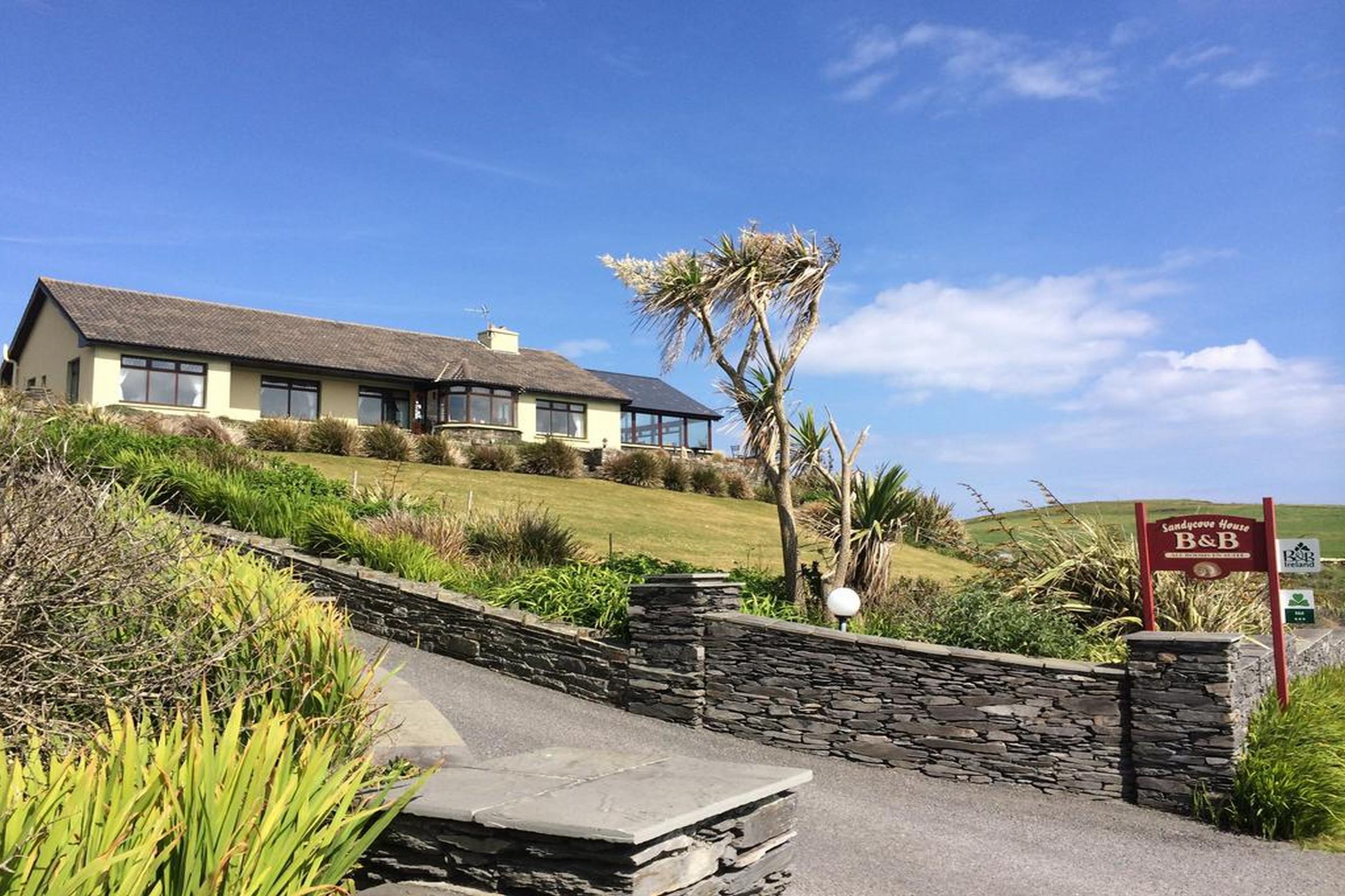 Sandycove House