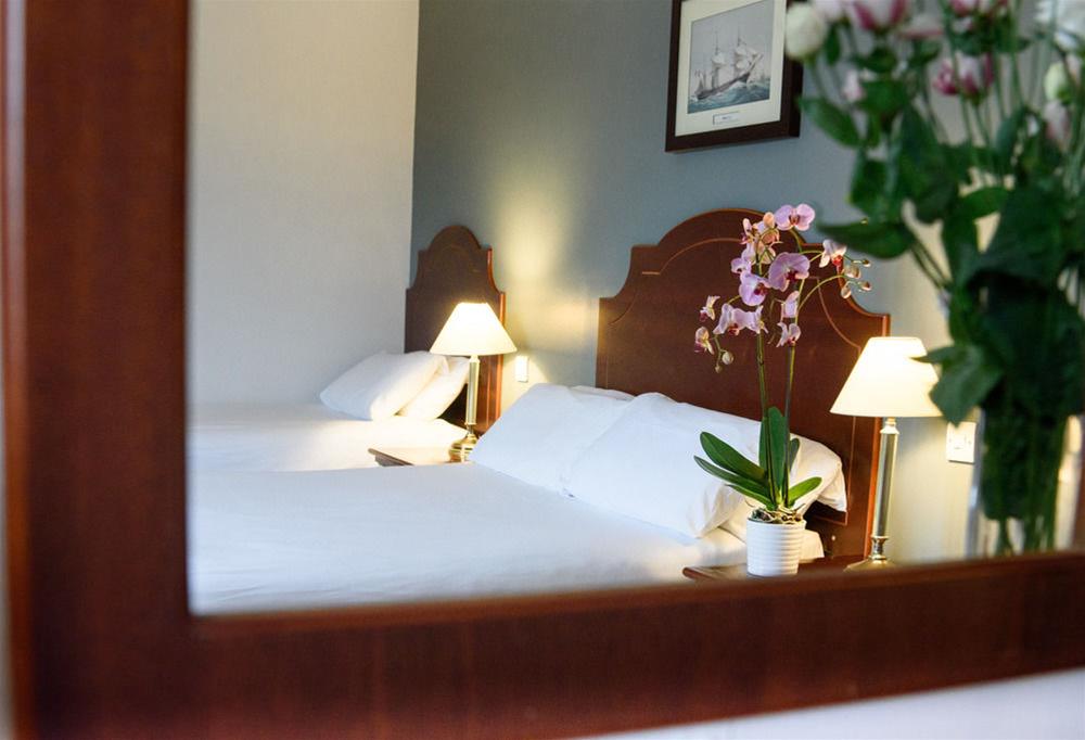 Dooley's Hotel
