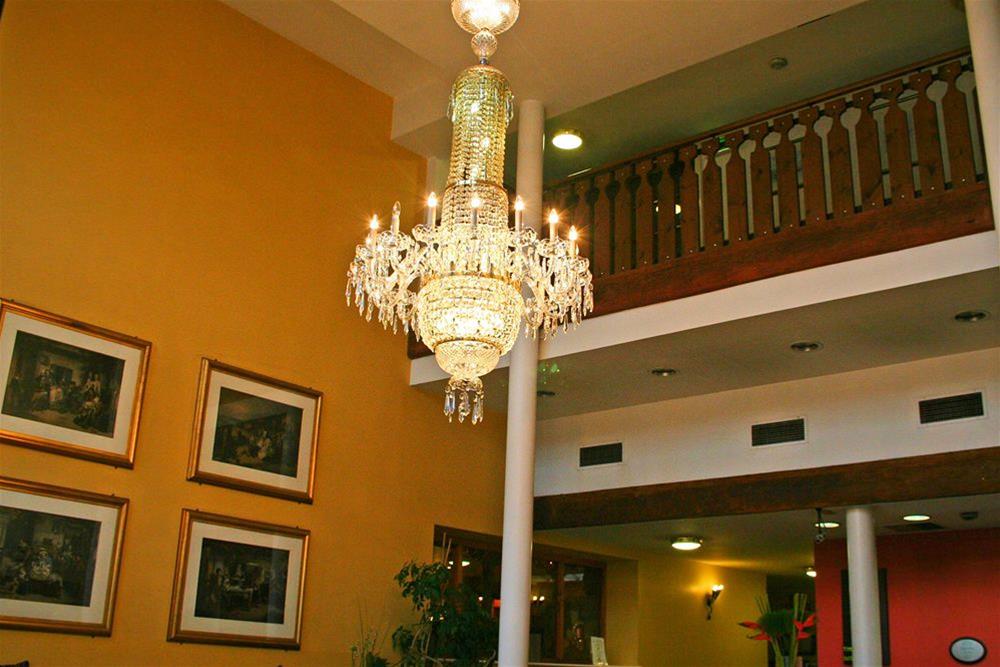 Dooley's Hotel