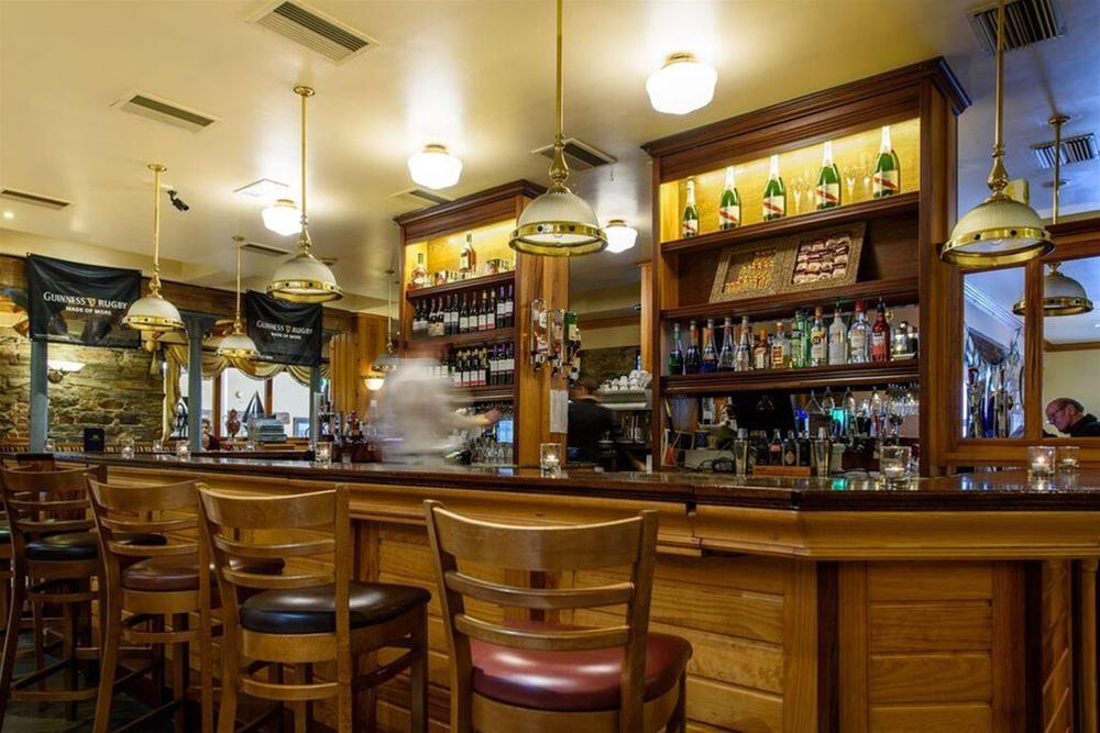 Dooley's Hotel