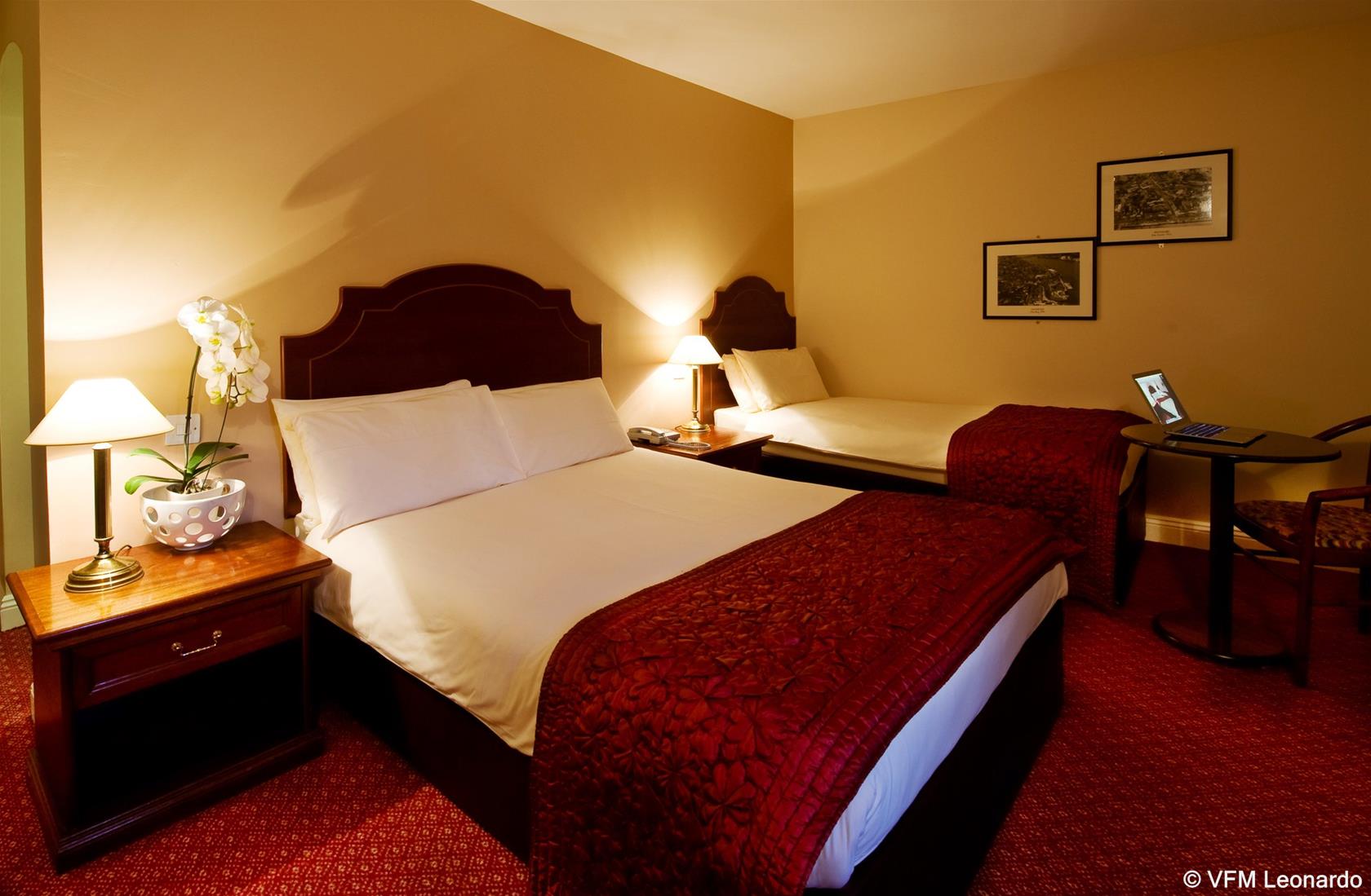 Dooley's Hotel