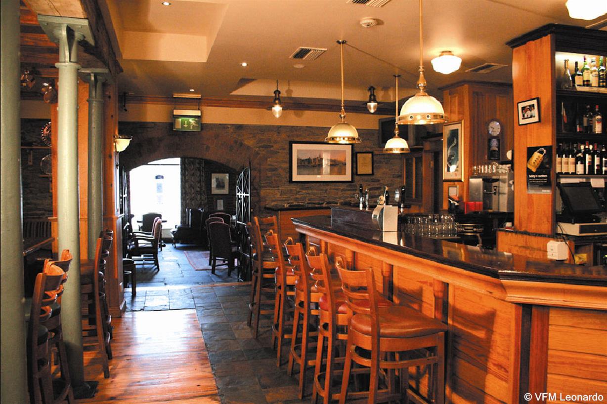 Dooley's Hotel