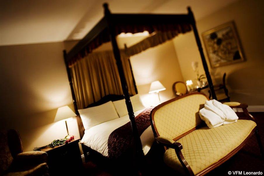 Dooley's Hotel