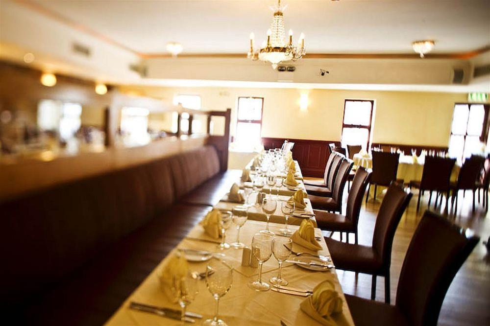 Dooley's Hotel