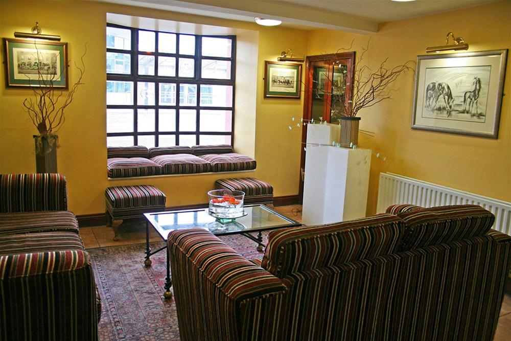 Dooley's Hotel