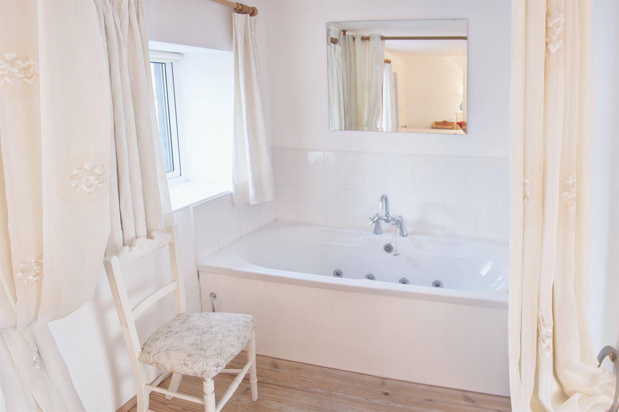 Saint Anthony’s Riverside B&B