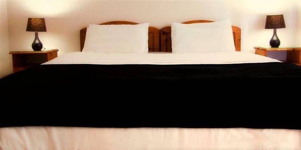 Woodside Lodge
