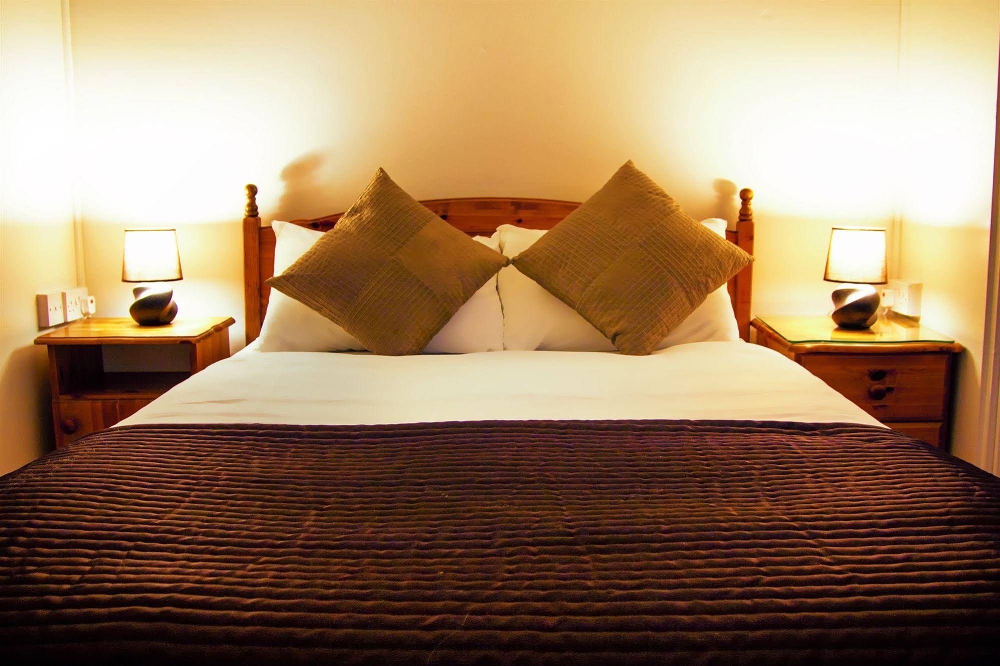 Woodside Lodge