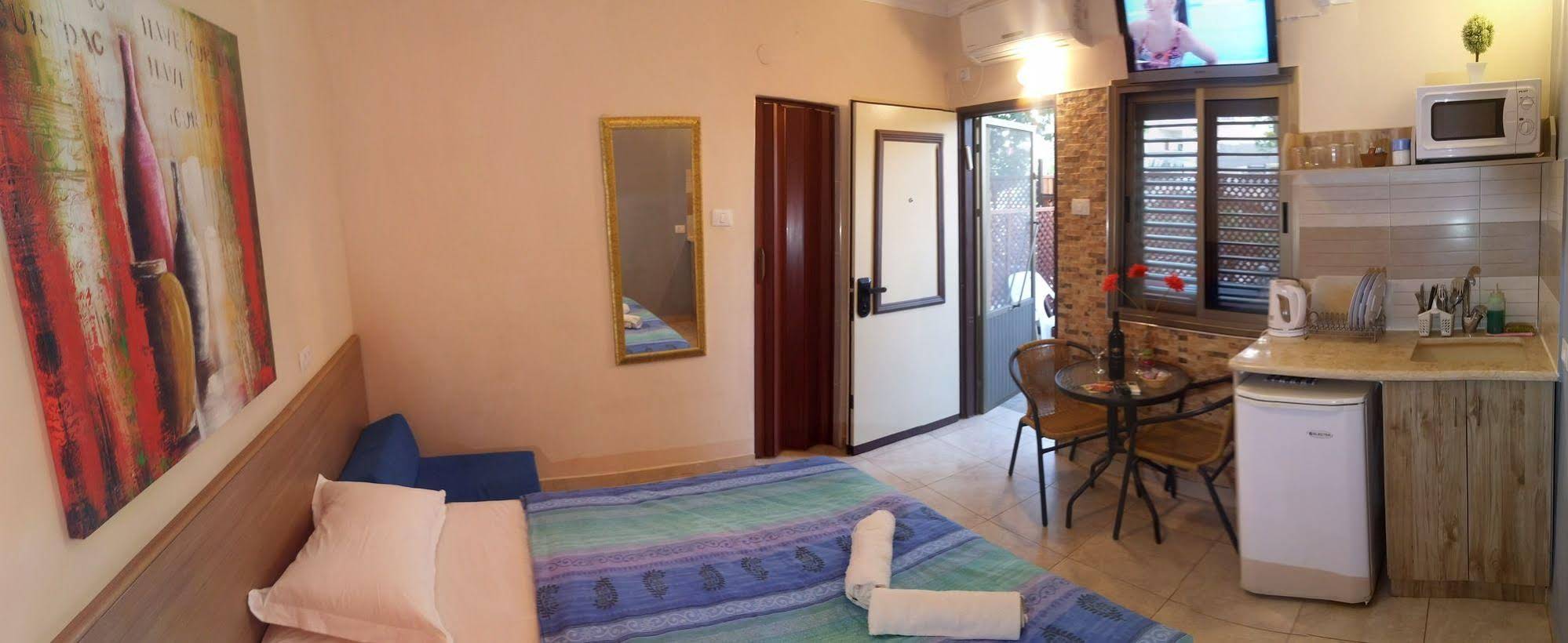 Aloni Neve Zohar Guest House Dead Sea