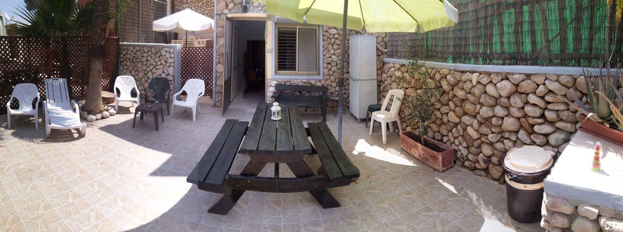Aloni Neve Zohar Guest House Dead Sea