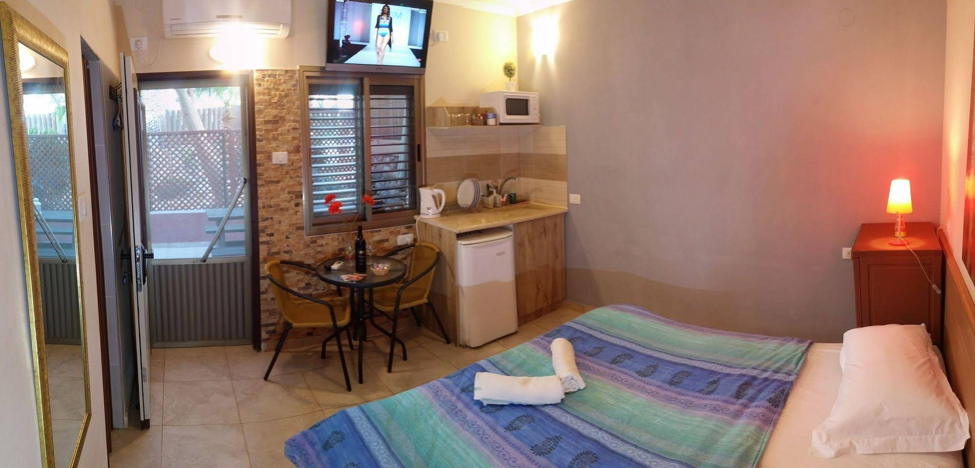 Aloni Neve Zohar Guest House Dead Sea
