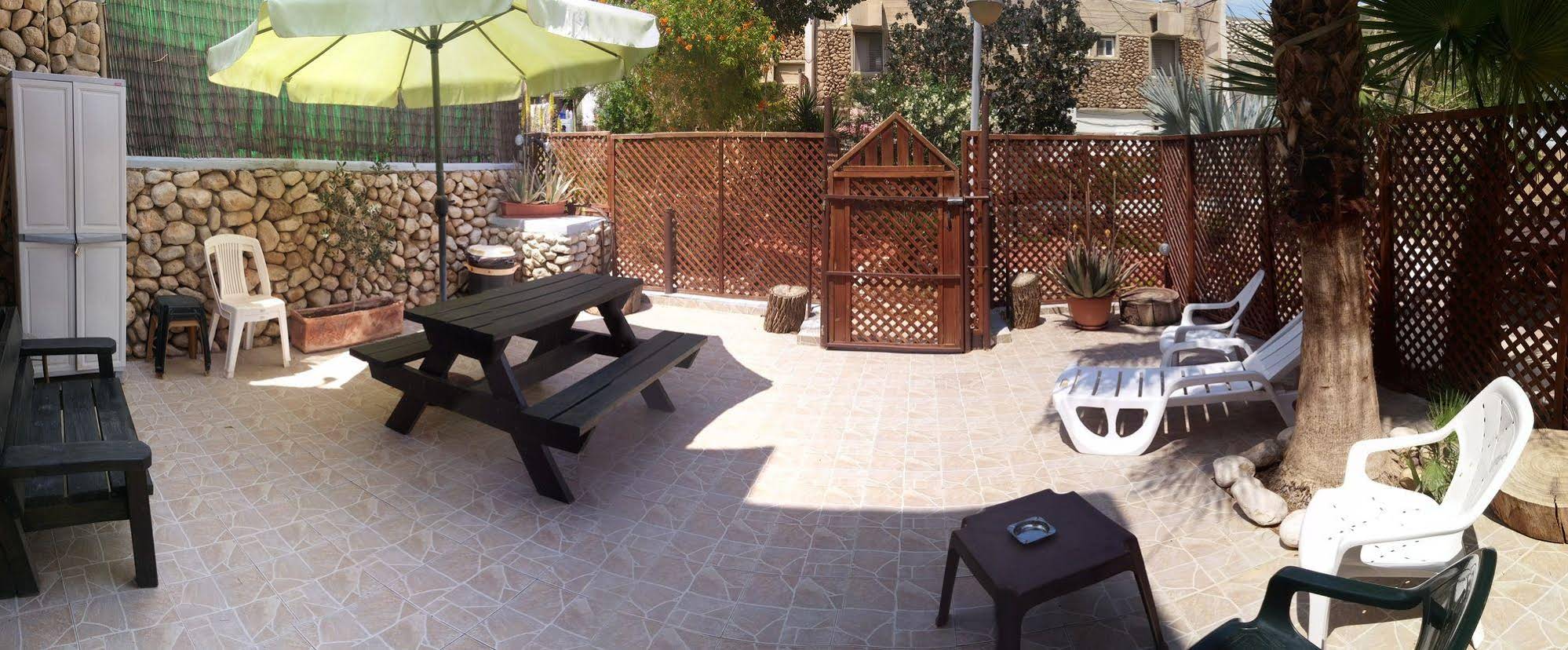 Aloni Neve Zohar Guest House Dead Sea